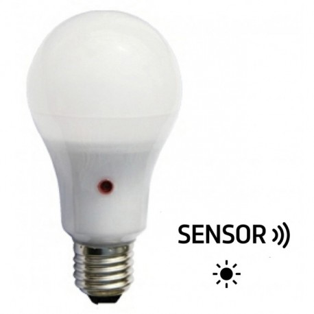 BOMBILLA LED CON SENSOR CREPUSCULAR 12W 3000K